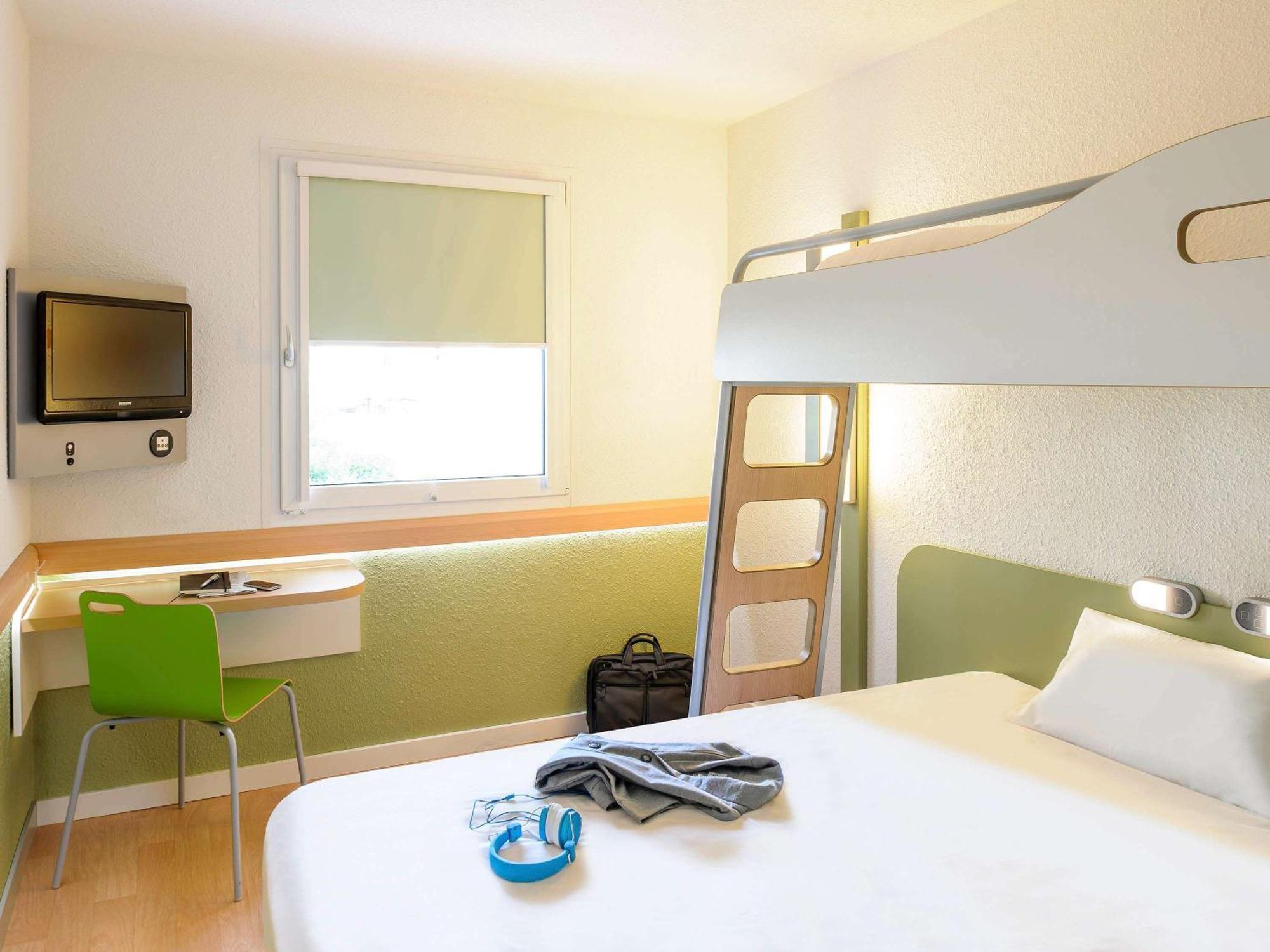 Ibis Budget Montceau Les Mines Eksteriør billede