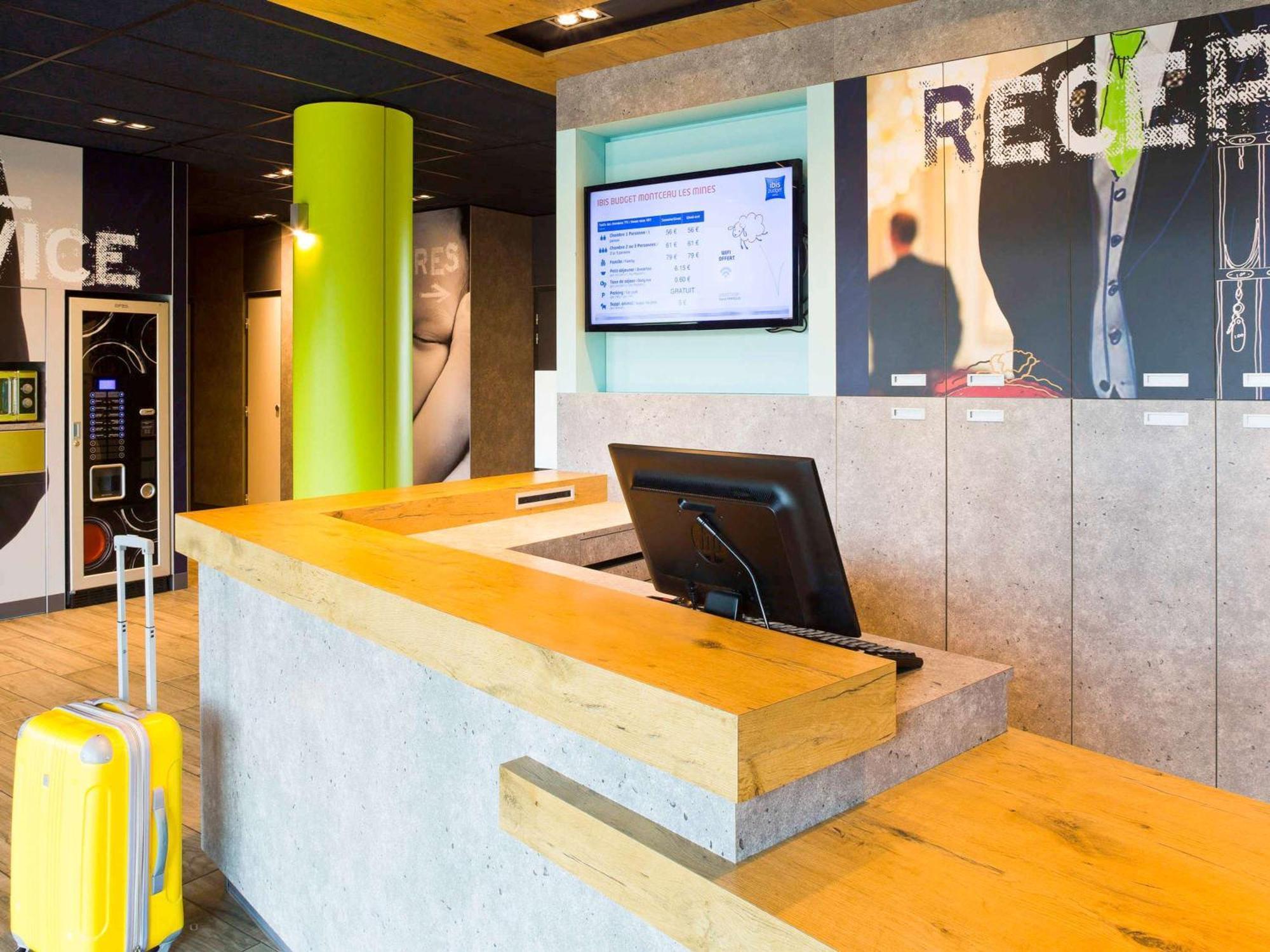 Ibis Budget Montceau Les Mines Eksteriør billede