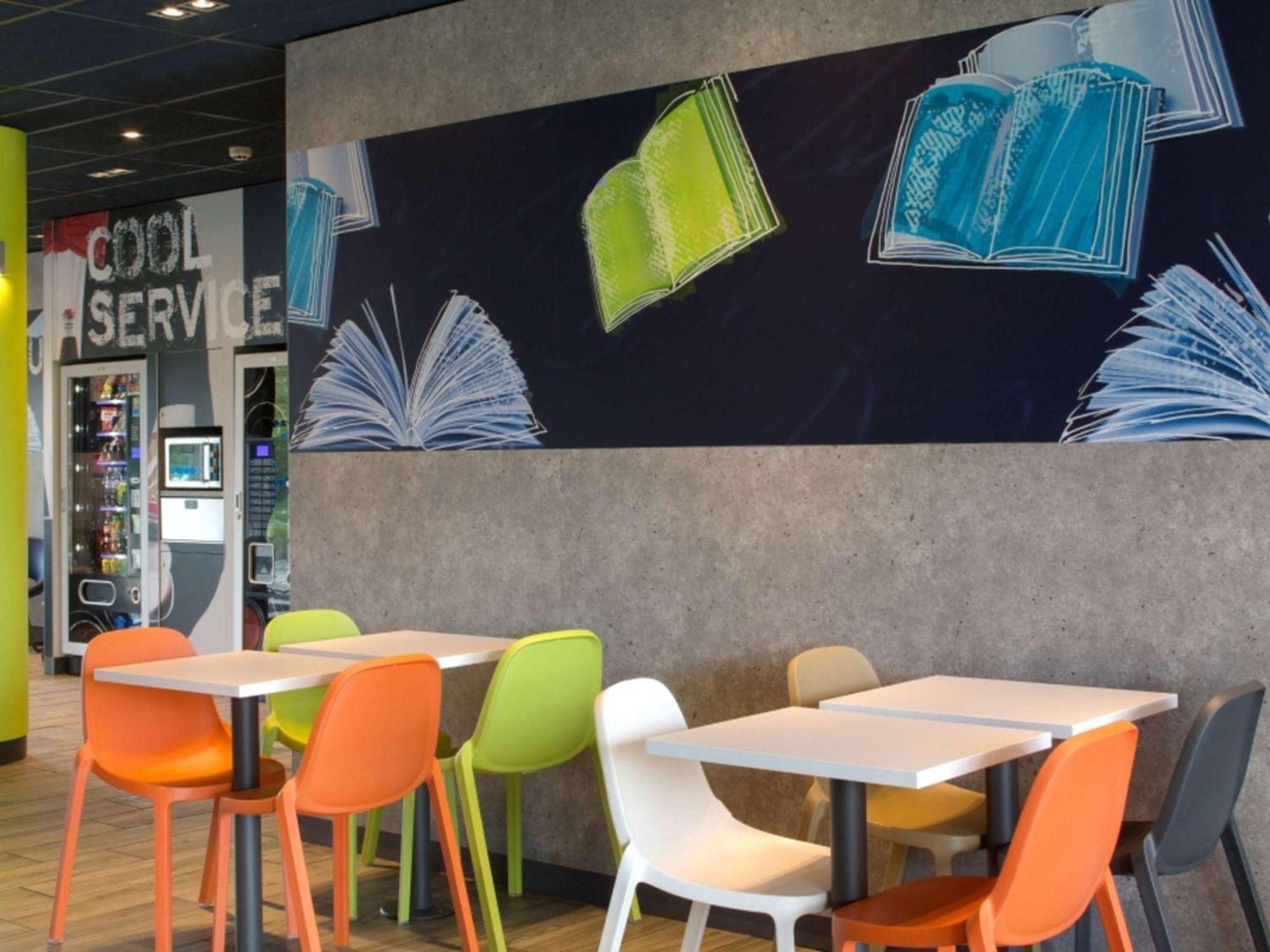 Ibis Budget Montceau Les Mines Eksteriør billede