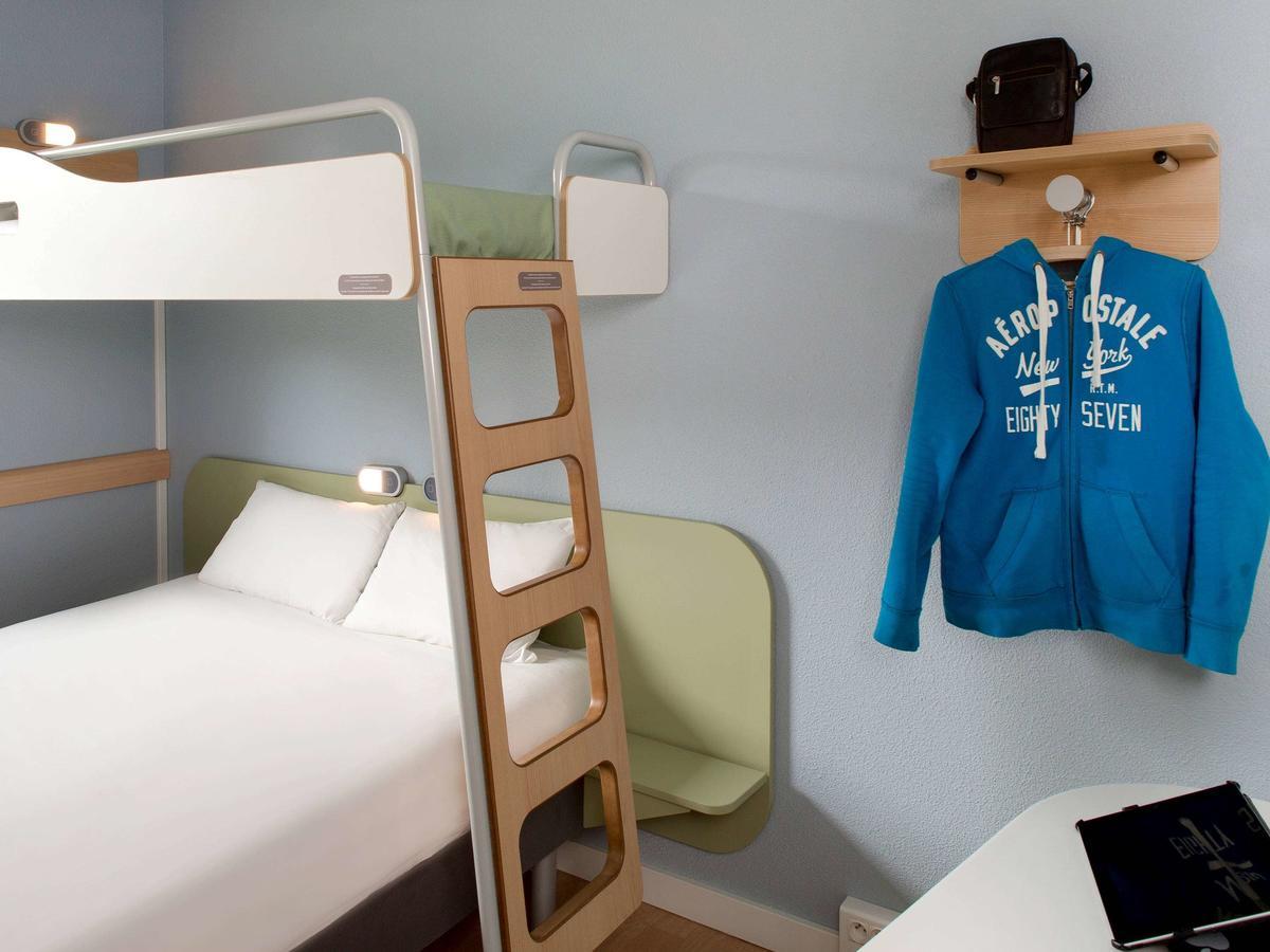 Ibis Budget Montceau Les Mines Eksteriør billede