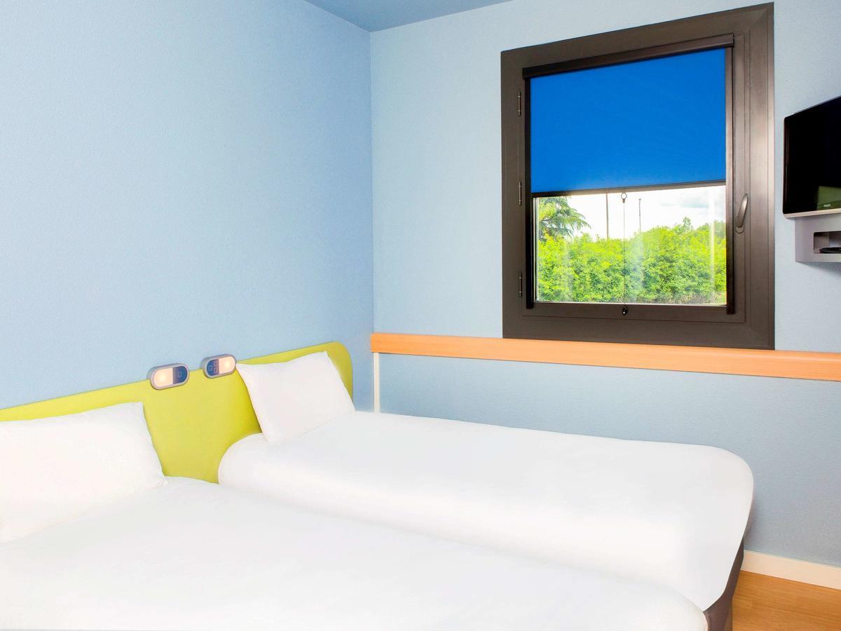 Ibis Budget Montceau Les Mines Eksteriør billede